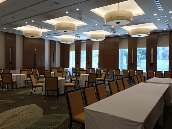 会場レポート テーラーメイドウエディング が魅力的 コンラッド東京 ウエディングナビ