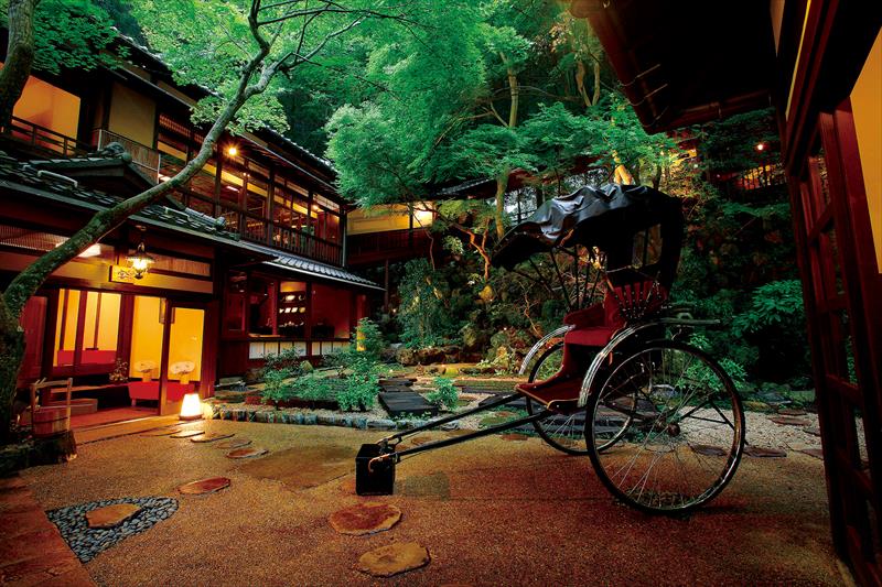 明治の森箕面 音羽山荘